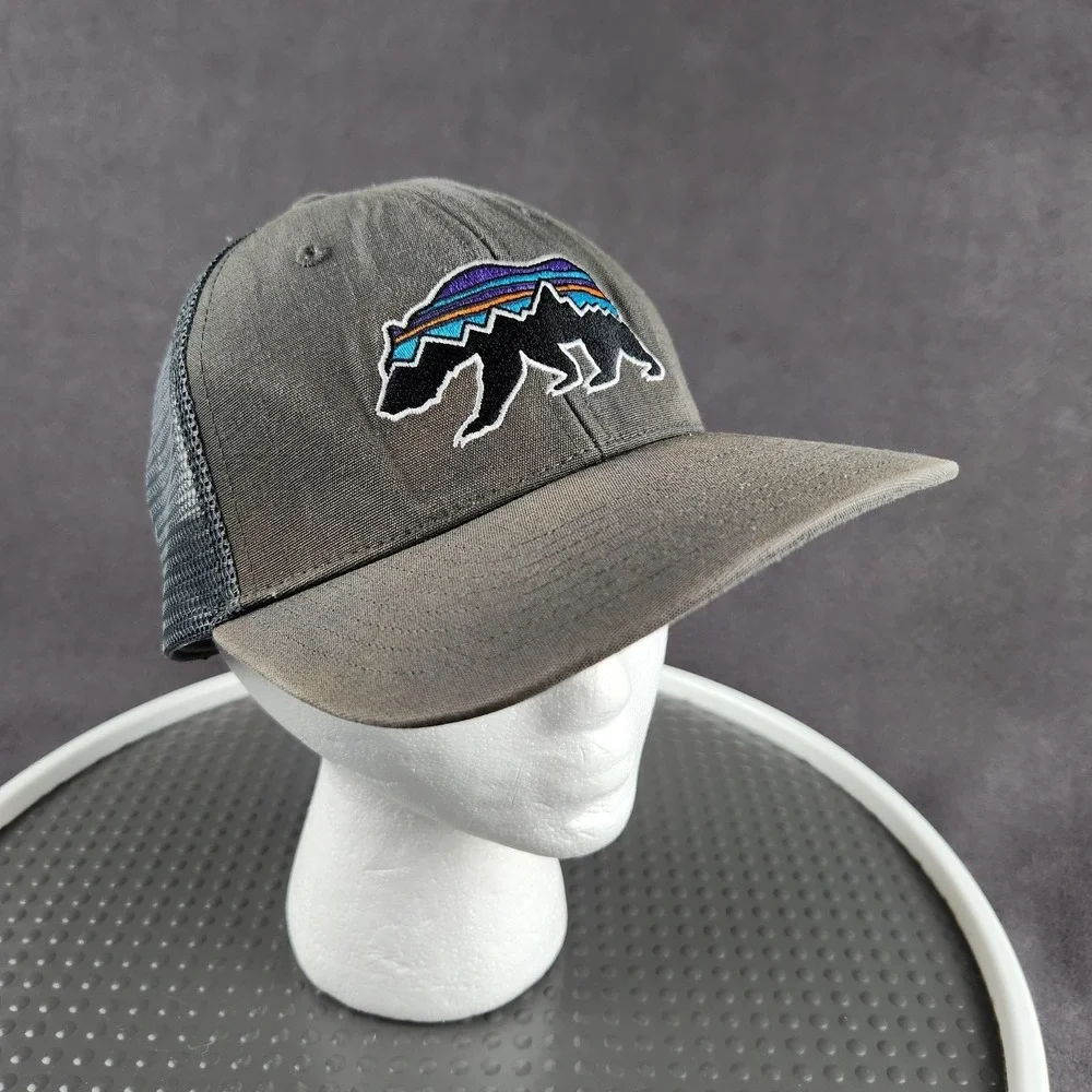 Patagonia Fitz Roy Bear Trucker Hat Cap Snap Back Gray Mesh Mens One Size - Picture 8 of 11